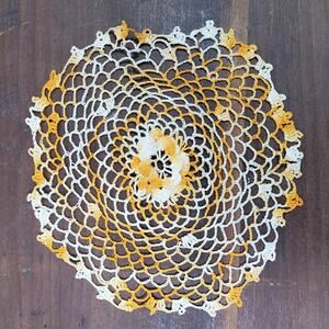 Vintage Raised Flower Crochet Doily 8 Inch Round Orange White